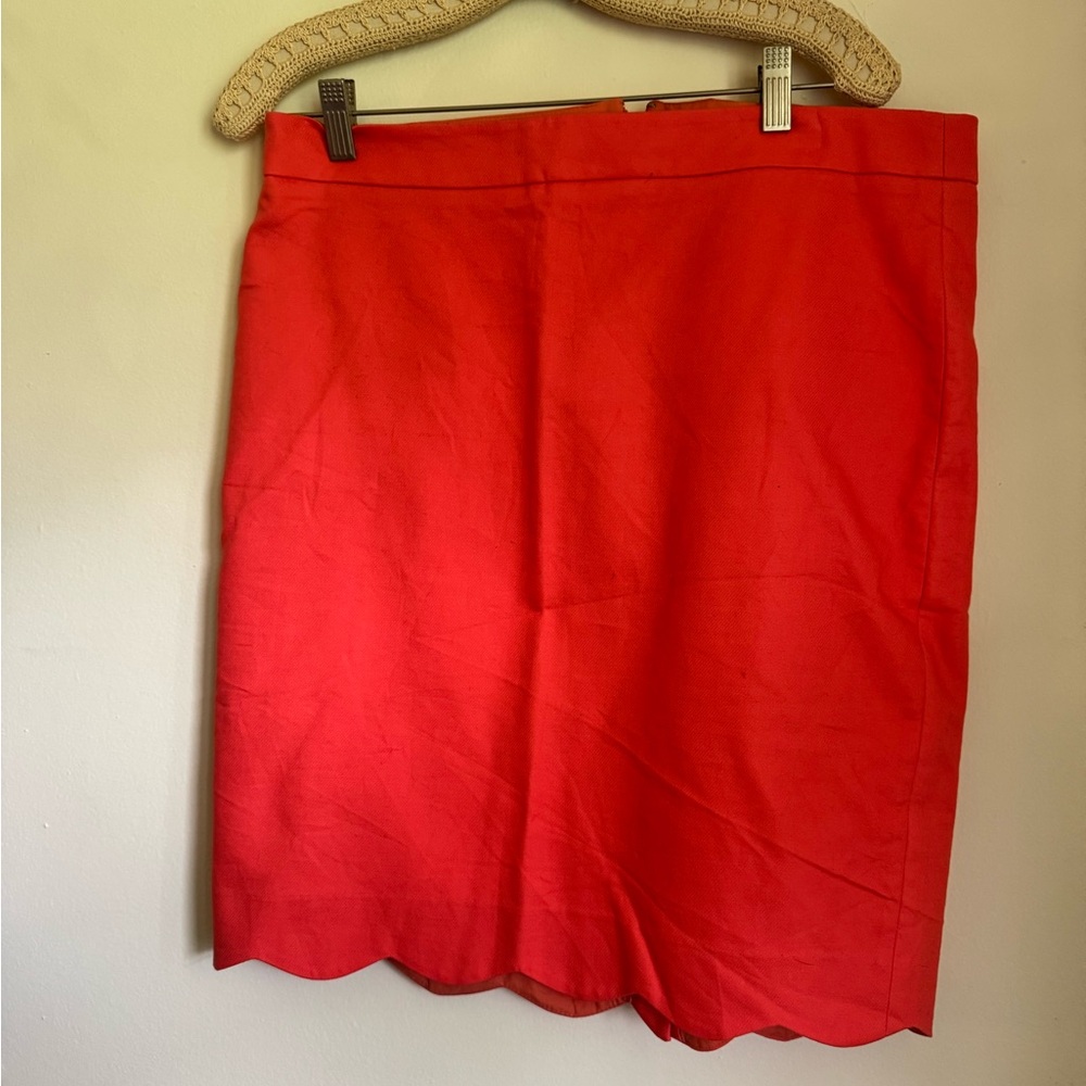 NWT J. Crew CORAL Scallop-Hem Pencil Skirt